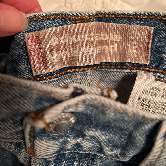 Trendy vintage Levi’s jeans - Picture 7 of 10